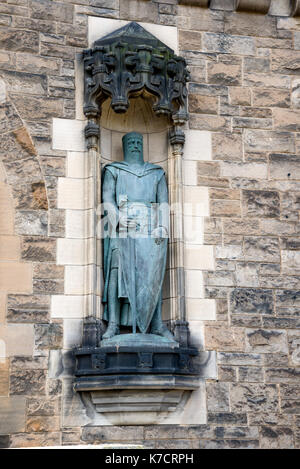 Statue de William Wallace sur le mur à l'intérieur du château d'Édimbourg, en Écosse Banque D'Images