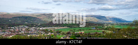 Paysage panoramique sur la ville et les montagnes de Stirling Castle Walls, Grande-Bretagne Banque D'Images