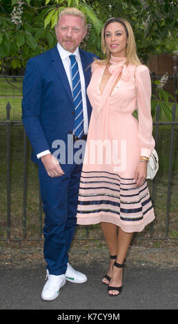 La Photo Doit Être Créditée ©Alpha Press 080004 06/07/2016 Boris And Lily Becker Assiste Au Serpentine Summer Party 2016 À La Serpentine Gallery Kensington Gardens À Londres Banque D'Images