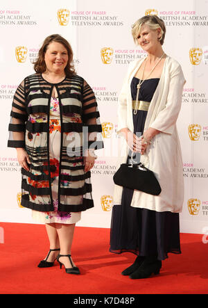 La Photo Doit Être Créditée ©Kate Green/Alpha Press 079965 08/05/2016 Joanna Scanlan À La Chambre Des Fraser British Academy Television Bafta Awards Arrives 2016 Au Royal Festival Hall De Londres Banque D'Images