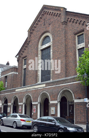 La Photo Doit Être Créditée ©Alpha Press 066465 25/05/2016 Sylvia Young Theatre School On Nutford Place À Londres. Banque D'Images