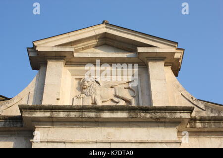 Bergame - Vieille ville. Le Lion de Saint Marc symbole de la présence de Venise sur les différents bâtiments et monuments historiques Banque D'Images