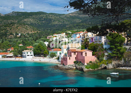 Le magnifique village d'Assos Kefalonian Banque D'Images