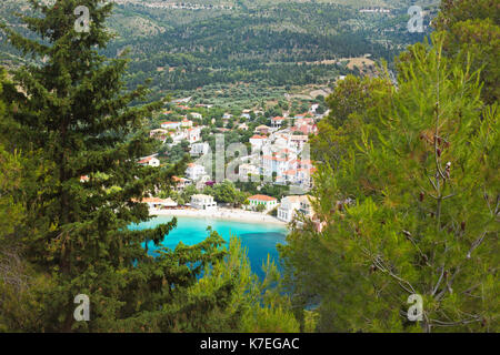 Le magnifique village d'Assos Kefalonian Banque D'Images