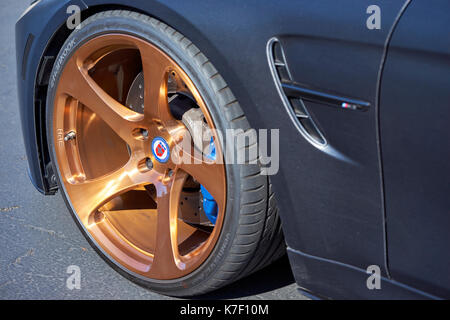 San Diego, CA/usa - 15 octobre 2016 : San Diego cars & coffee car show où les passionnés d'automobile se réunissent tous les mois pour les voitures d'affichage et de socialiser Banque D'Images