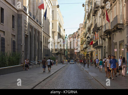 Naples, Italie, augut 10 2014 : Street View de la célèbre rue Via Toledo à Naples, Italie naples centre historique de la ville est le plus important en Europe, et est li Banque D'Images