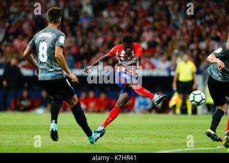 Thomas Teye Partey (5) joueur de l'Atlético de Madrid. La Liga entre l'Atlético de Madrid vs Malaga CF au stade Wanda Metropolitano de Madrid, Espagne, le 16 septembre 2017 . Banque D'Images