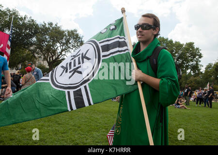 Samedi, Septembre 16th, 2017, Washington, DC USA : Donald Trump les supporters affluent sur le National Mall à envoyer un message au Congrès, les médias et le monde, qu'ils sont unis pour défendre la culture américaine et les valeurs. Banque D'Images