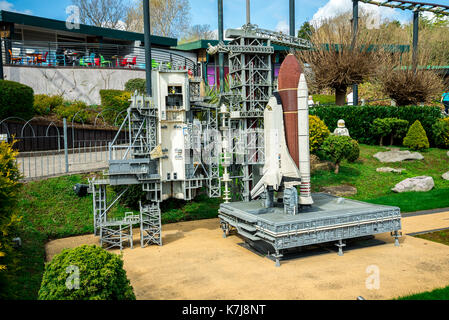 Plate-forme de lancement apollo de la nasa à Legoland Windsor miniland exposition Banque D'Images