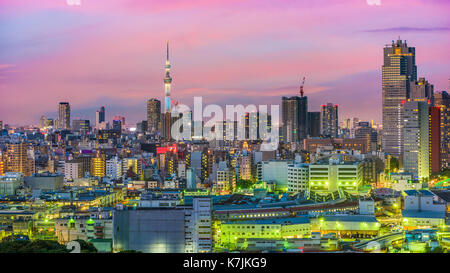 Tokyo, Japon paysage urbain de plus de Tsukiji. Banque D'Images