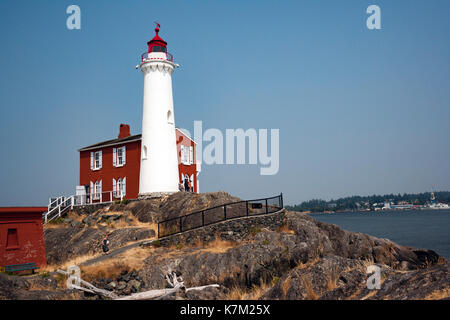 Le phare de Fisgard et Fort Rodd Hill, Victoria, île de Vancouver, Colombie-Britannique, Canada Banque D'Images