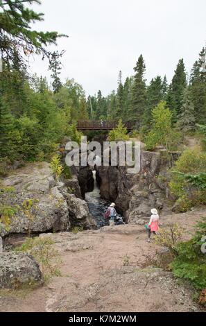 La Temperance River Gorge, près de Schroeder, Minnesota, USA. Banque D'Images