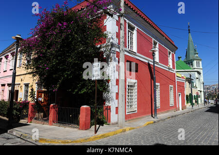 Un bâtiment aux couleurs vives, à Valparaiso, Chili Banque D'Images