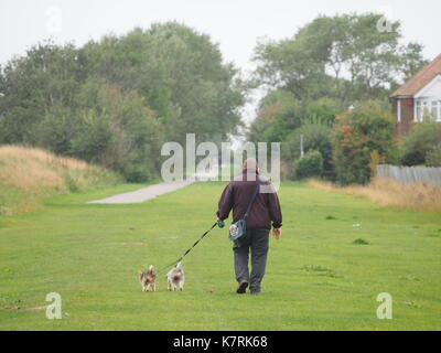 Sheerness, Kent, UK. Sep 17, 2017. Météo France : un ciel couvert, Misty, gris et un peu froid matin de Sheerness. Credit : James Bell/Alamy Live News Banque D'Images