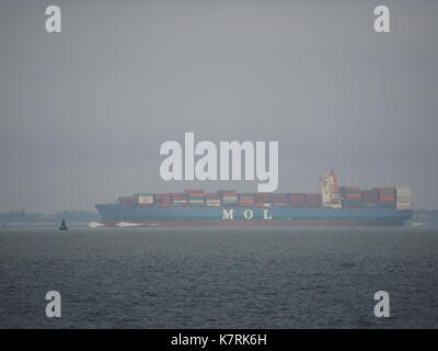 Sheerness, Kent, UK. Sep 17, 2017. Météo France : un ciel couvert, Misty, gris et un peu froid matin de Sheerness. Credit : James Bell/Alamy Live News Banque D'Images