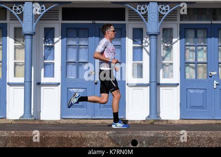 Weymouth, Dorset, UK. 17 septembre, 2017. Ironman 70.3.vainqueur de men's pro race james cunnama finnbarr crédit : webster/Alamy live news Banque D'Images