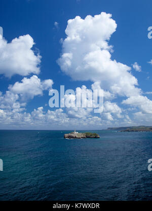 Phare sur mouro Island dans la baie de Santander Banque D'Images