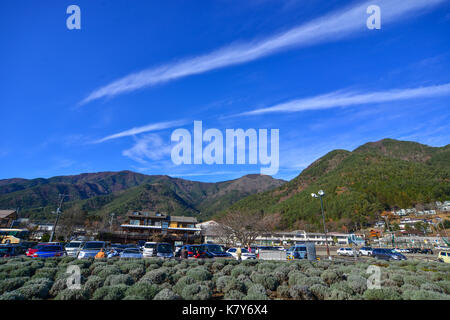Yamanashi, Japon - Dec 4, 2016. vue de kawaguchiko township à Yamanashi, au Japon. la topographie naturelle de la région de Yamanashi est populaire pour tou Banque D'Images