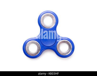 Bleu populaire fidget spinner du stress, anti-stress toy isolé sur fond blanc Banque D'Images