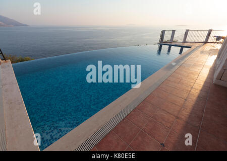 Villa avec piscine à Kas, Turquie Banque D'Images