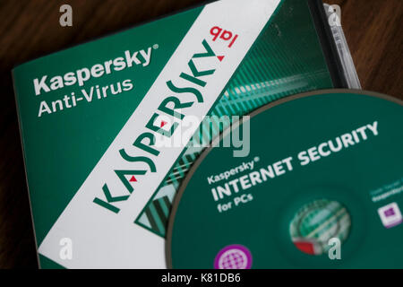 Kaspersky Lab internet security et antivirus produits. le fabricant de logiciel russe a été examinée pour ses liens étroits avec la Russie Banque D'Images