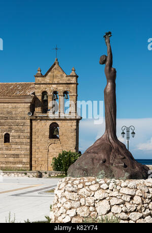 Statue de la liberté et de l'église saint Nikolaos molou, dionysios solomos square, la ville de Zakynthos, Grèce Banque D'Images