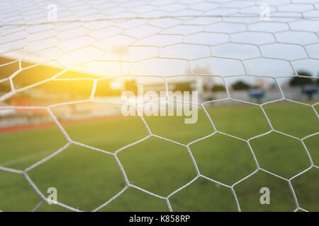 Filet de soccer et l'objectif net football terrain du stade Banque D'Images