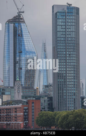 Le skyline Lodon y compris le Shard et un Blackfriars. Banque D'Images