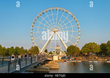 Montréal, Canada - 17 septembre 2017 : la roue d'observation de Montréal (Grande Roue de Montréal) dans le Vieux Port de Montréal Banque D'Images