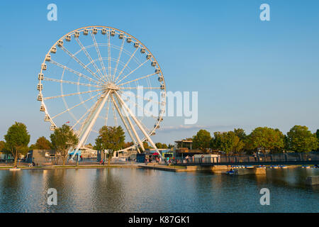 Montréal, Canada - 17 septembre 2017 : la roue d'observation de Montréal (Grande Roue de Montréal) dans le Vieux Port de Montréal Banque D'Images