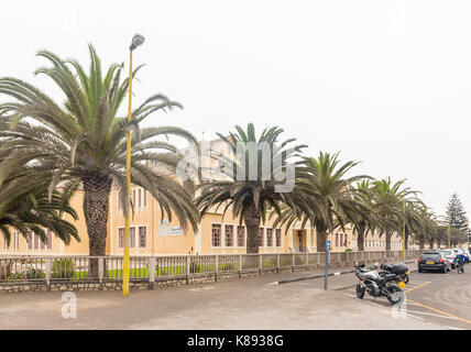 Swakopmund, Namibie - 30 juin 2017 : le Namib high school à Swakopmund, dans le désert du Namib sur la côte atlantique de la namibie Banque D'Images