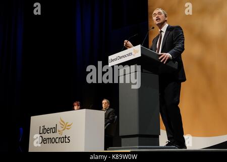 Bournemouth, Royaume-Uni. 18 Sep, 2017. Ex chef de parti Tim Farron traite les libéraux-démocrates au Congrès d'automne au Centre International de Bournemouth, Bournemouth, Royaume-Uni - Lundi 18 septembre 2017. Crédit photo : Tim Farron : Julie Edwards/Alamy Live News Banque D'Images