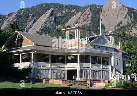 Chautauqua Dining Hall construit en 1898, Boulder, CO, Chautauqua Park, Flatirons Banque D'Images