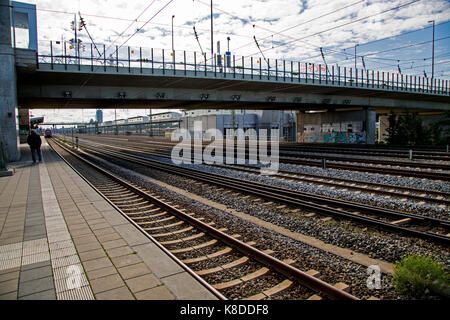La gare (Bahnhof) sous Friedenheime Brucker, Hirschgarten, Munich Ouest, Bavière, Allemagne, Banque D'Images