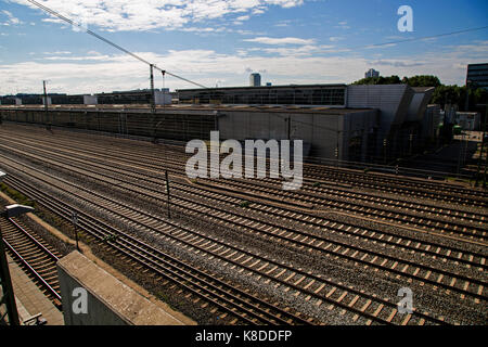 La gare (Bahnhof) sous Friedenheime Brucker, Hirschgarten, Munich Ouest, Bavière, Allemagne, Banque D'Images
