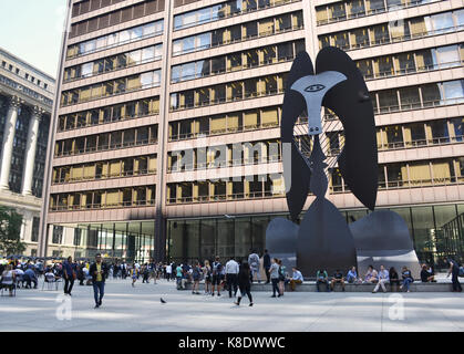 Sculpture massive d'une place dans le centre-ville de Chicago par picasso Banque D'Images