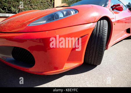 Badajoz, Espagne - 14 mars 2015 : ferrari car show à Badajoz ville sur complejo alcantara resorts, le 14 mars 2015. Ferrari F430 spider avant gauche Banque D'Images