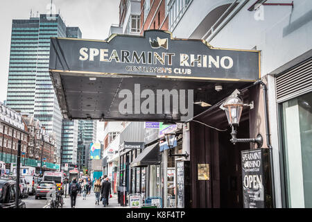 Spearmint Rhino club de gentlemen sur Tottenham Court Road, Londres, UK Banque D'Images