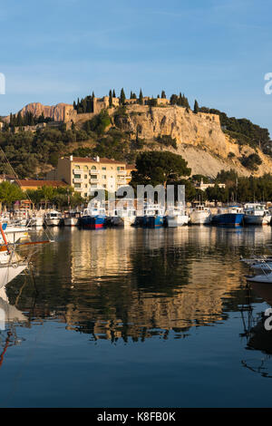 Marina à cassis, département des Bouches-du-Rhône en Provence-alpes-côte d'azur dans le sud de la france Banque D'Images