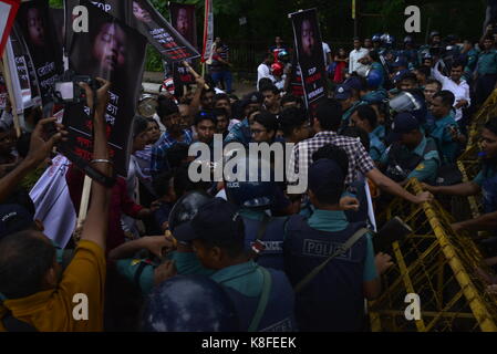 Dhaka, Bangladesh. Sep 19, 2017. Mouvement de la solidarité des peuples bangladais partie scène militante manifestation devant les bureaux des Nations unies sur le génocide d'arrêt exigeant au Myanmar Rohingyas à agargaon à Dhaka, Bangladesh, le 19 septembre, 2017 Crédit : mamunur rashid/Alamy live news Banque D'Images