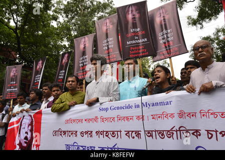 Dhaka, Bangladesh. Sep 19, 2017. Mouvement de la solidarité des peuples bangladais partie scène militante manifestation devant les bureaux des Nations unies sur le génocide d'arrêt exigeant au Myanmar Rohingyas à agargaon à Dhaka, Bangladesh, le 19 septembre, 2017 Crédit : mamunur rashid/Alamy live news Banque D'Images