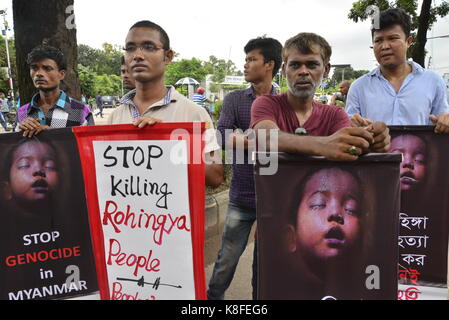 Dhaka, Bangladesh. Sep 19, 2017. Mouvement de la solidarité des peuples bangladais partie scène militante manifestation devant les bureaux des Nations unies sur le génocide d'arrêt exigeant au Myanmar Rohingyas à agargaon à Dhaka, Bangladesh, le 19 septembre, 2017 Crédit : mamunur rashid/Alamy live news Banque D'Images