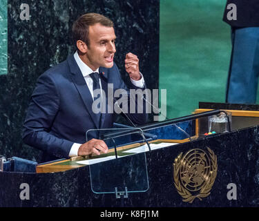 New York, USA. Sep 19, 2017. Le président français, Emmanuel Macron aborde la séance d'ouverture de la 72e Assemblée Générale des Nations Unies. Credit : Enrique Shore/Alamy Live News Banque D'Images