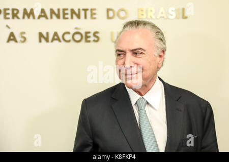 New York, États-Unis. 19 septembre 2017. Michel Temer, président de la République du Brésil, assiste à une conférence de presse au siège de la Mission permanente du Brésil auprès de l'Organisation des Nations Unies à New York aux États-Unis d'Amérique le mardi 19 septembre. Crédit: Brésil Photo Press/Alay Live News Banque D'Images