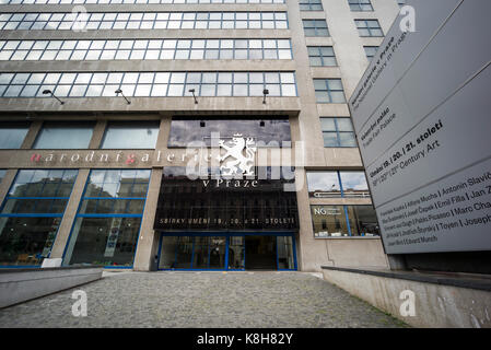 Prague. République tchèque. Palais des Expositions (Veletrzní palác), le logement de la Galerie Nationale à Prague (Národní galerie v Praze), conçu par l'Arkien Banque D'Images