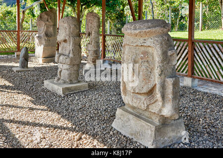 Les sculptures d'El Tablon en parc archéologique national de archéologiques Tierradentro, inza, Colombie, Amérique du Sud Banque D'Images