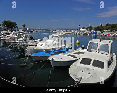 À crikvenica crikvenica riviera,bateaux et yachts port en été,côte adriatique,Croatie,europe,29 Banque D'Images