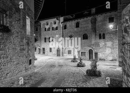 Un regard en noir et blanc sur Cividale del Friuli beautés du patrimoine mondial de l'UNESCO. Banque D'Images