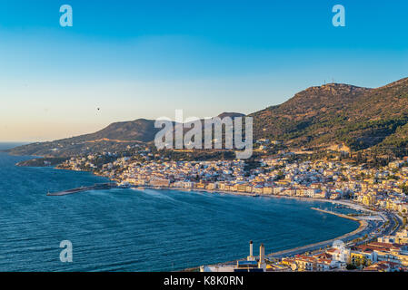 L'île de Samos, Grèce, viiew sur ville de Samos Banque D'Images