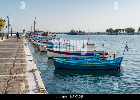 L'île de Samos, Grèce - 18 septembre 2016 : des bateaux de pêche à Pythagorion/Pythagoreio Banque D'Images